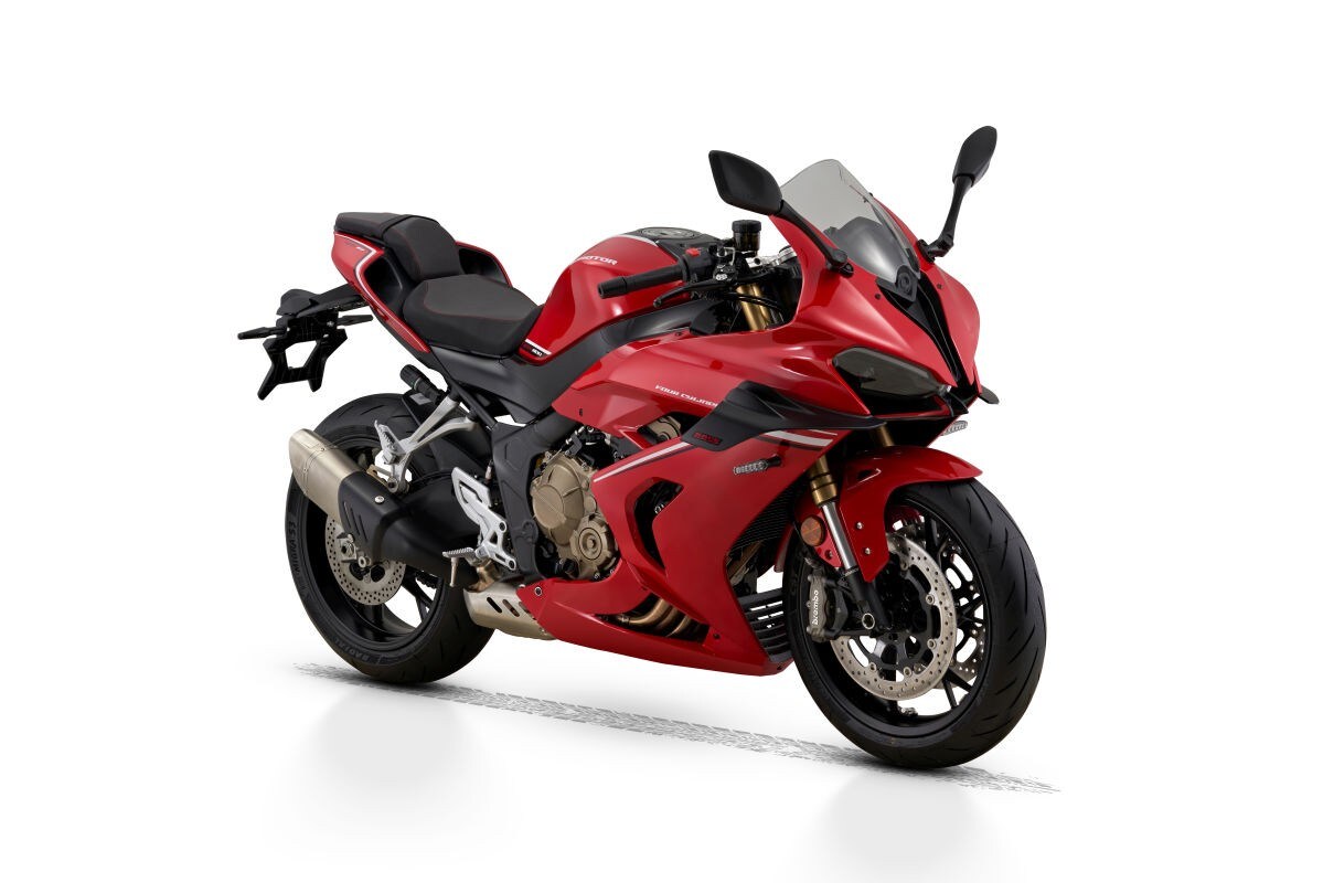 SRK800RR: QJ Motor entra nel mercato delle sportive